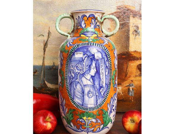 Majolica amphora vase, Cantagalli