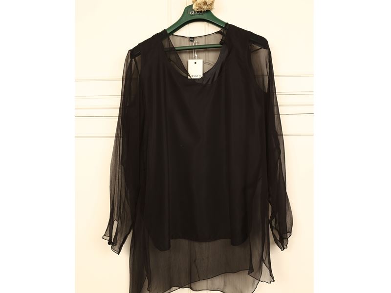 Composé in Chiffon di Seta Nera