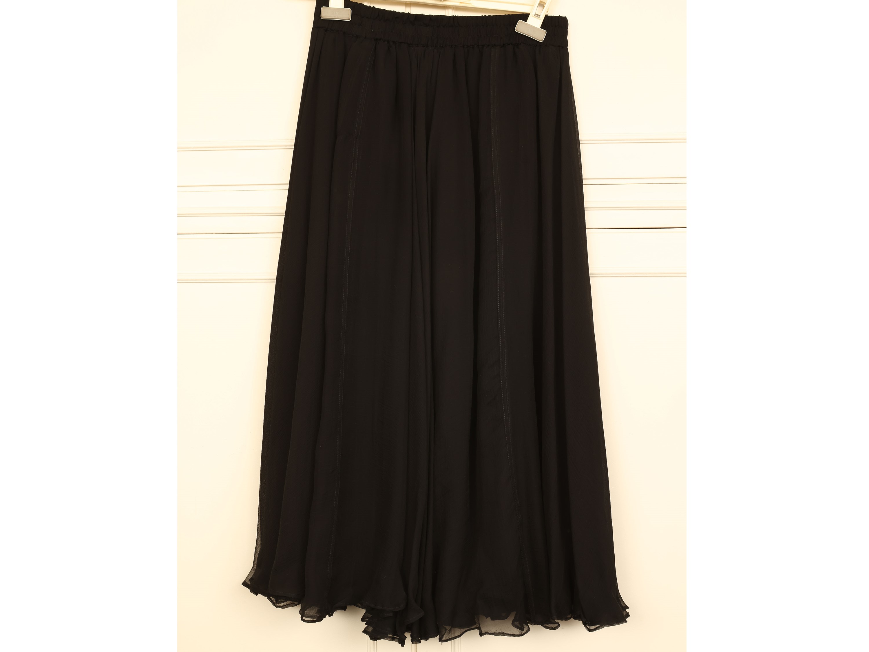 Composé in Chiffon di Seta Nera