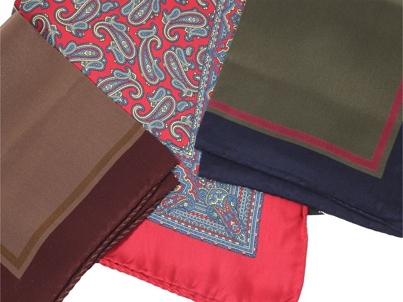 Tre Foulard Pochette da Uomo in Seta