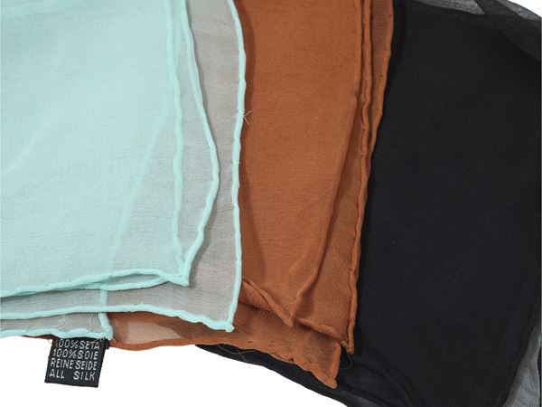 Tre foulard pochette in chiffon di seta