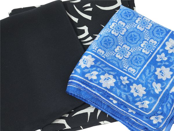 Tre foulard pochette in seta