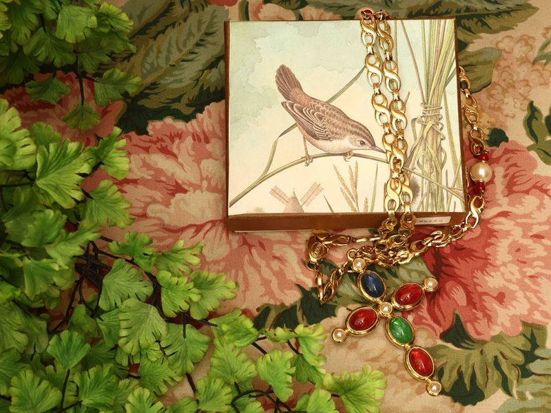 Cascio - Collana con grande pendente a croce