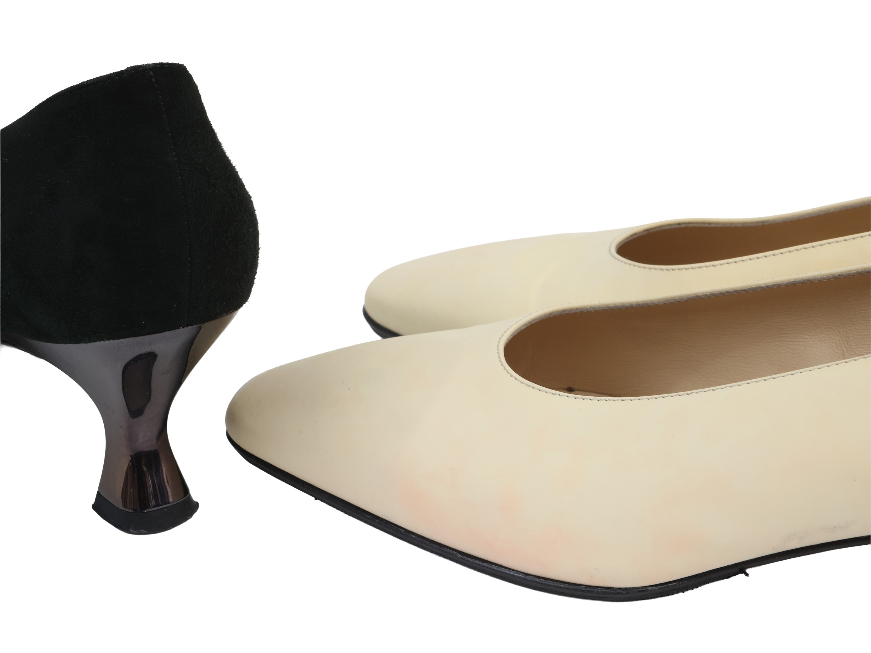 Due paia di decolleté, Beltrami