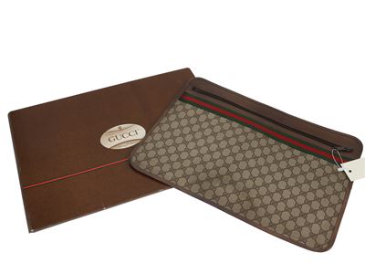 Gucci - Busta Portadocumenti in Tessuto Gg Marrone