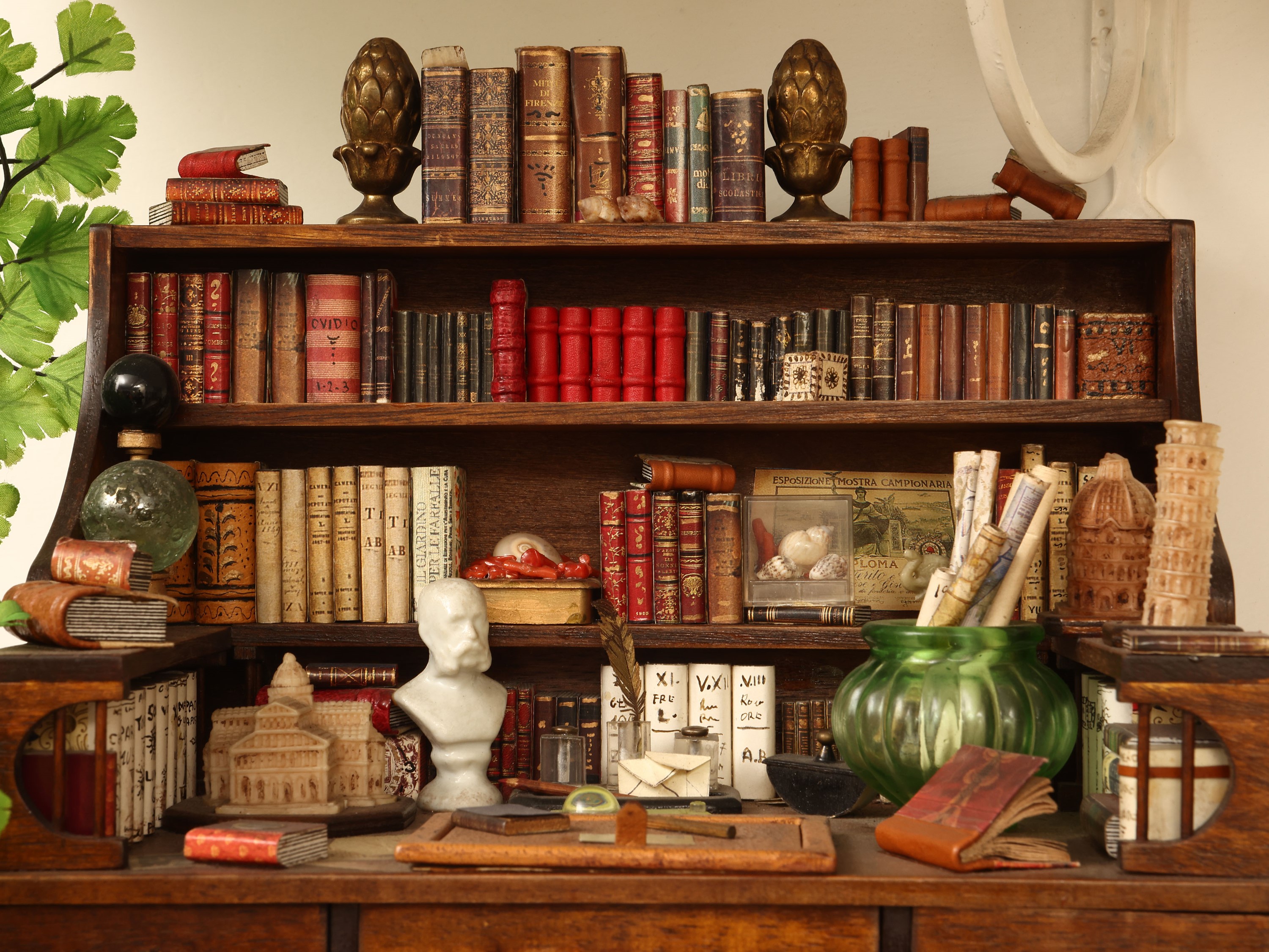 Mobile da studio in miniatura, legno, h cm 32
