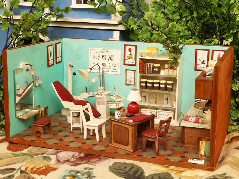 Studio dentistico in miniatura