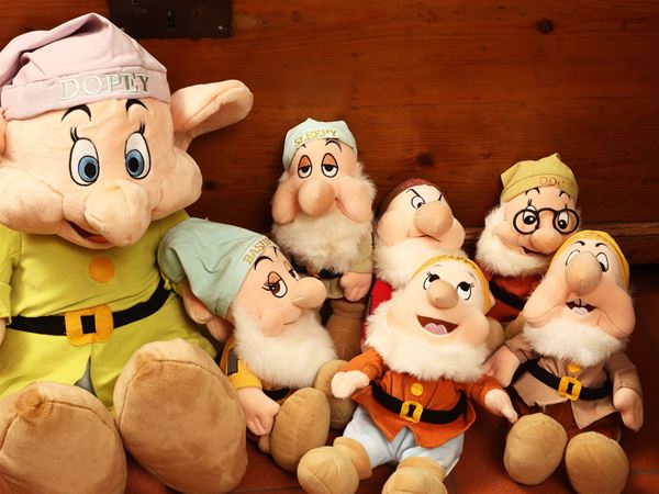 Set di peluches Disney  - Asta Stravaganze fiorentine: tra fiaba e collezionismo - Maison Bibelot - Casa d'Aste Firenze - Milano