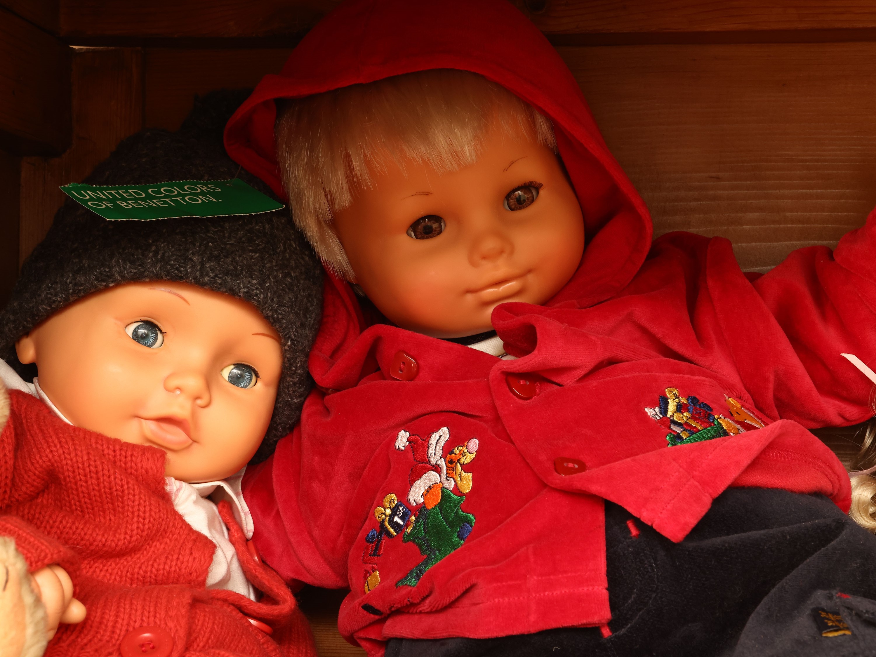 Bambole e peluche, arte decorativa contemporanea