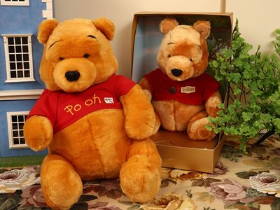 Disney, Due orsacchiotti in peluche Winnie the Pooh, set nuovo con confezione originale