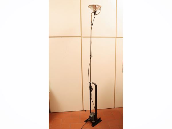 Lampada da terra Toio, Achille e Pier Giacomo Castiglioni per Flos