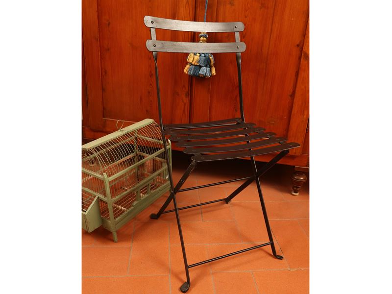 Set di tre sedie pieghevoli da giardino in metallo laccato nero
