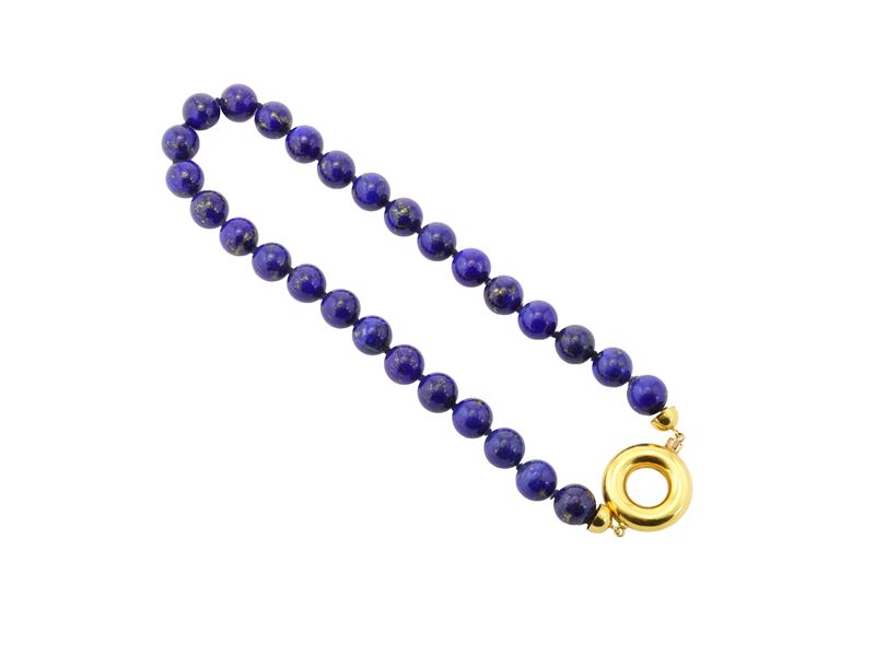 Collana in lapislazulo e oro giallo