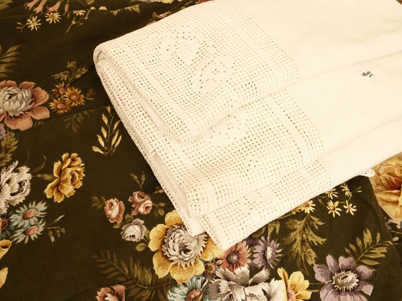 Set per letto singolo, copriletto in cotone stampato a fiori con balza uncinettata