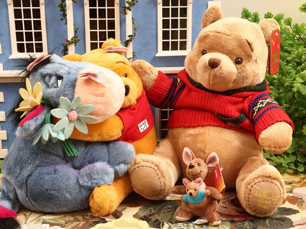 Tre peluches Disney, Winnie the Pooh