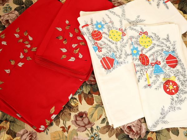 Two printed cotton Christmas tablecloths  - Auction Florentine extravagances: between fairy tales and collecting - Maison Bibelot - Casa d'Aste Firenze - Milano