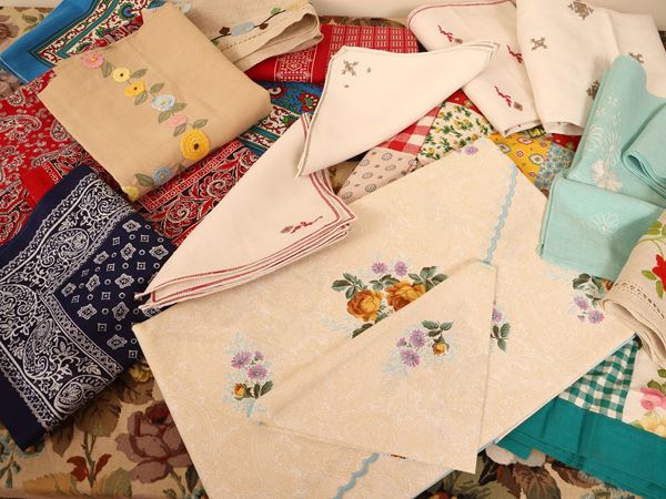 Patchwork tablecloth  - Auction Florentine extravagances: between fairy tales and collecting - Maison Bibelot - Casa d'Aste Firenze - Milano