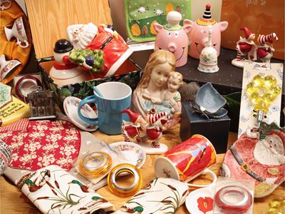 Miscellanea di accessori decorativi per la cucina