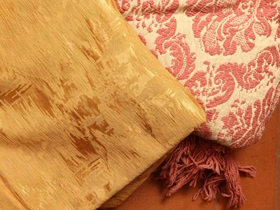 Coperte matrimoniali in damasco e filato metallico