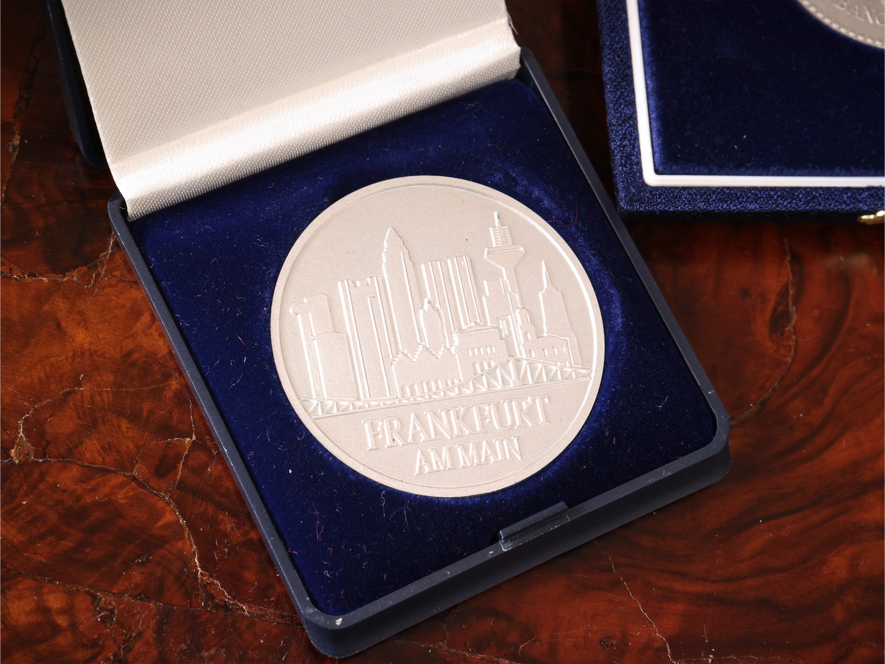 Due Medaglie Commemorative in Argento