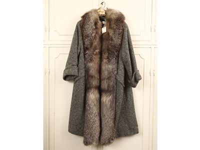 Max Mara - Cappotto Lungo in Lana Bouclè Grigia