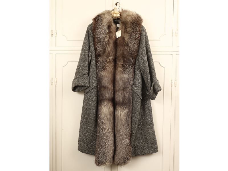 Max Mara - Cappotto Lungo in Lana Bouclè Grigia