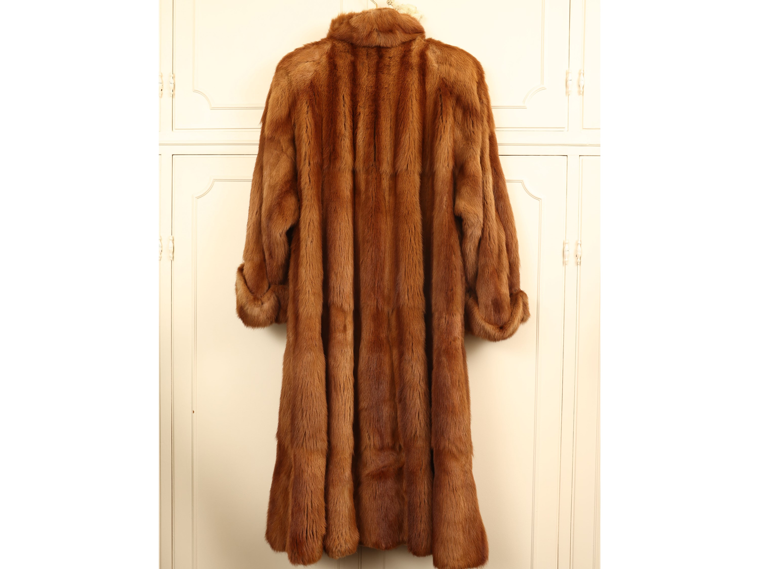 Cappotto lungo in pelliccia di visone marrone