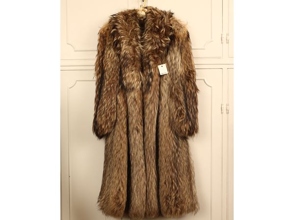 Cappotto lungo in pelliccia di volpe argentata