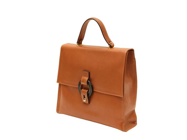 Borsa a mano, Loris Azzaro