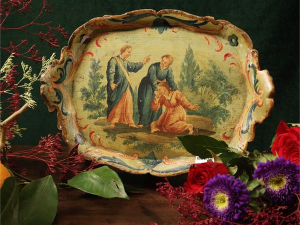 Lacquered wooden tray
