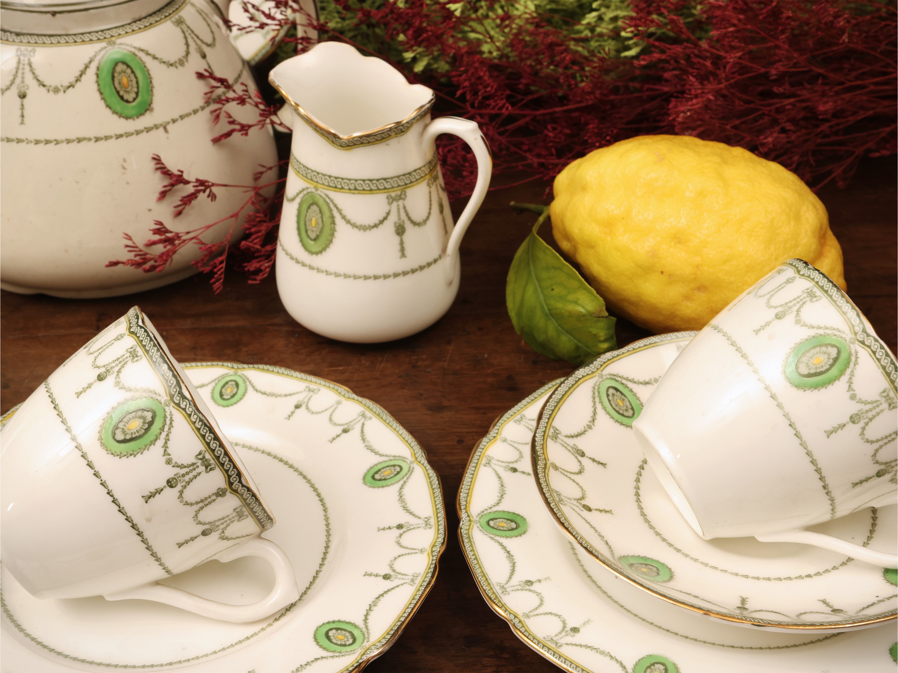Servito di Piatti Modello Countess in Terraglia, Royal Doulton