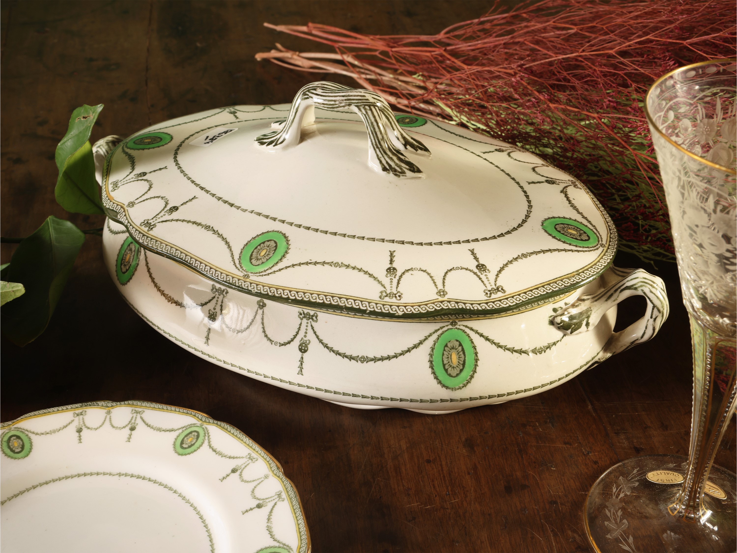 Servito di Piatti Modello Countess in Terraglia, Royal Doulton