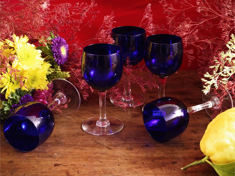 Serie di dodici calici in cristallo blu cobalto, Baccarat