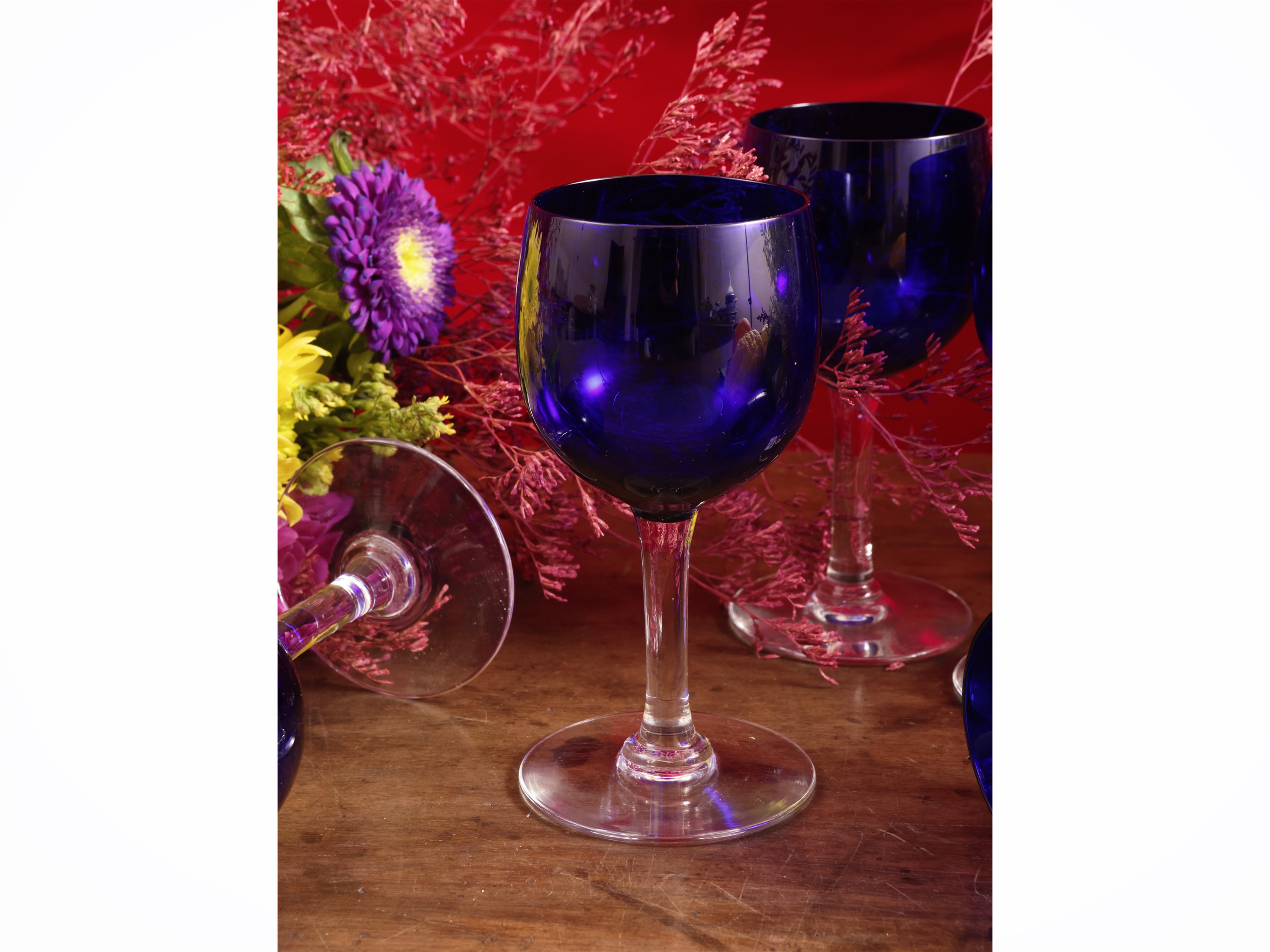Serie di dodici calici in cristallo blu cobalto, Baccarat
