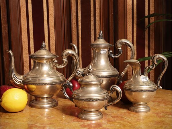 Servizio da tè e caffè in argento
