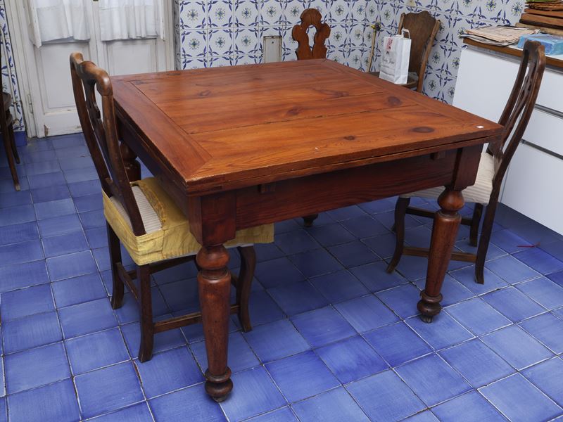 Tavolo da Pranzo a Tiro in Legno Tenero