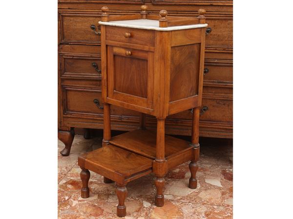 Pair of walnut bedside tables-kneelers