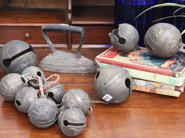 Lot of vintage curiosities