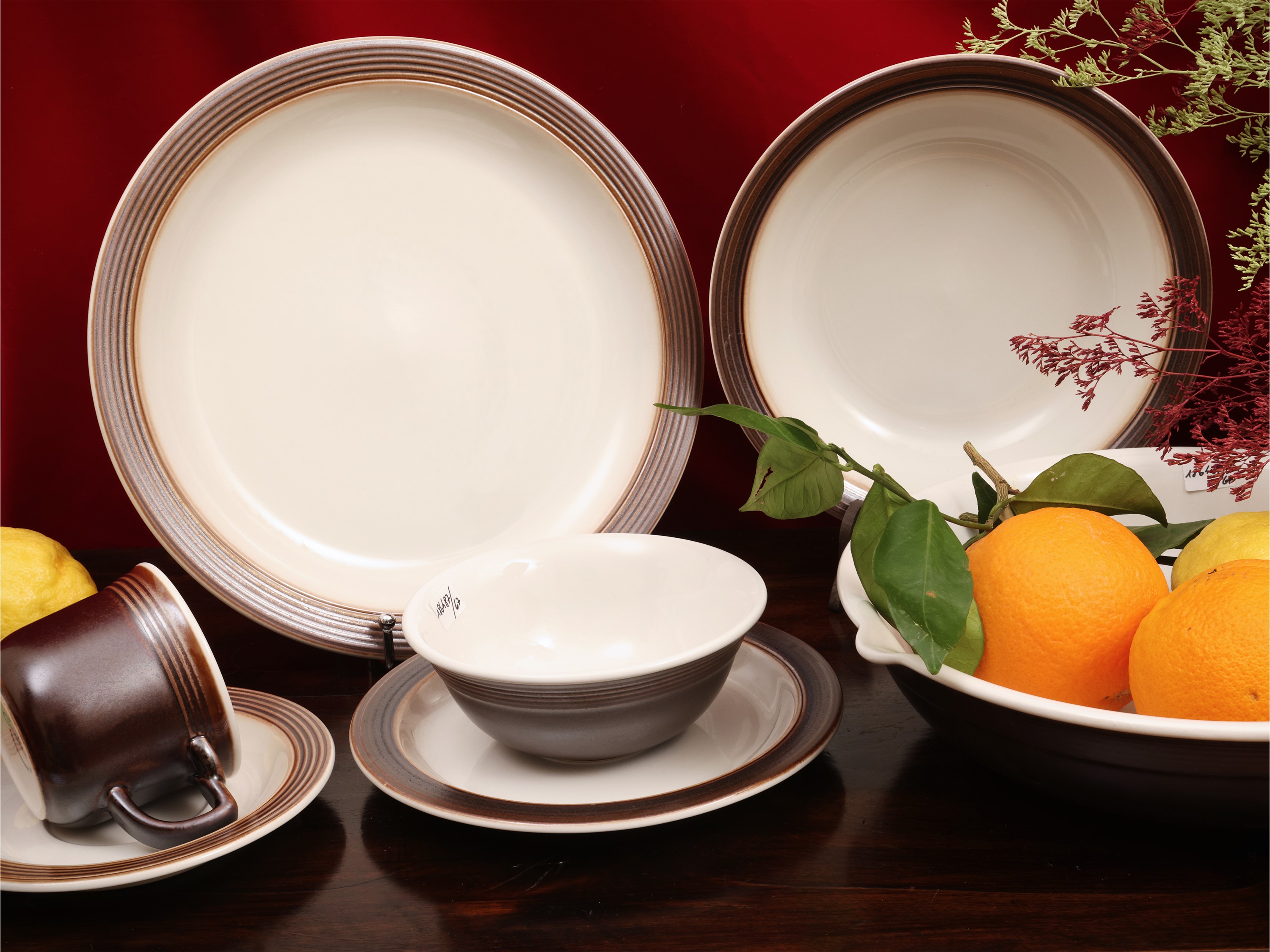 Servizio di Piatti in Ceramica, Goebel