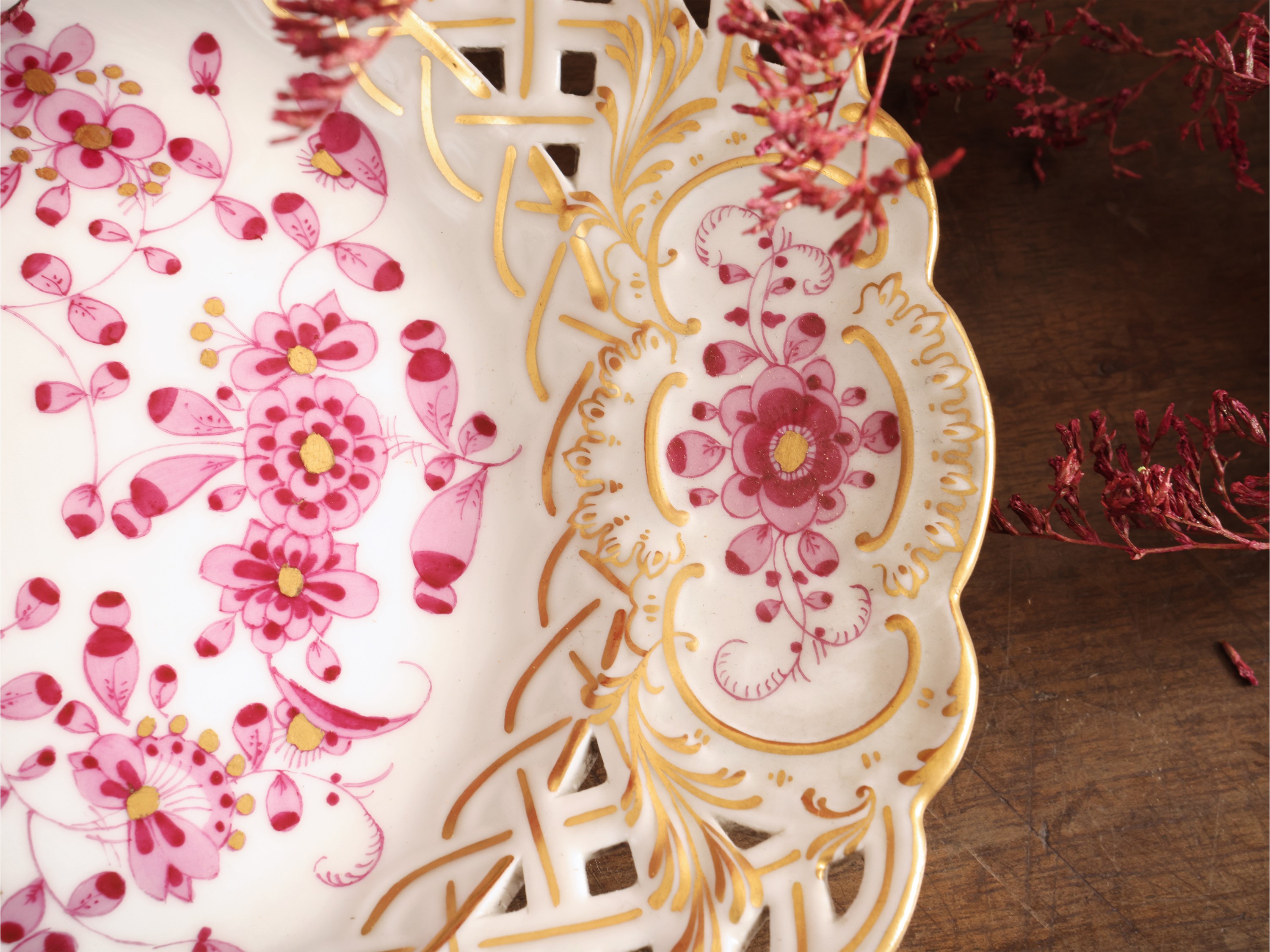 Serie di Sei Piattini da Dolce in Porcellana, Decoro Indische Blumen, Meissen