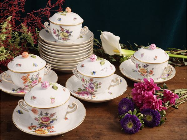 Series of fifteen porcelain creamers, Bouquet de Saxe decoration, Herend