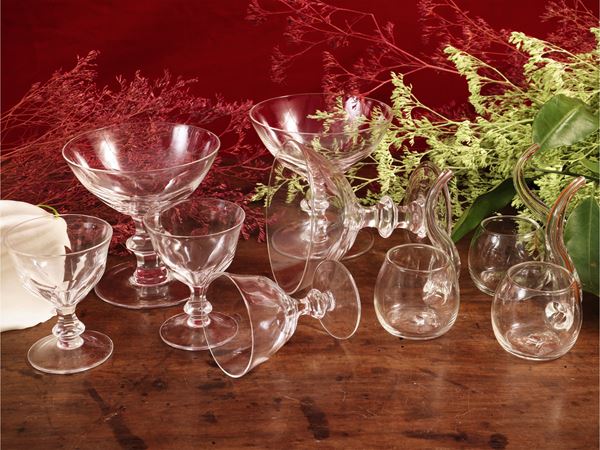 Assortimento di bicchieri da degustazione in cristallo molato