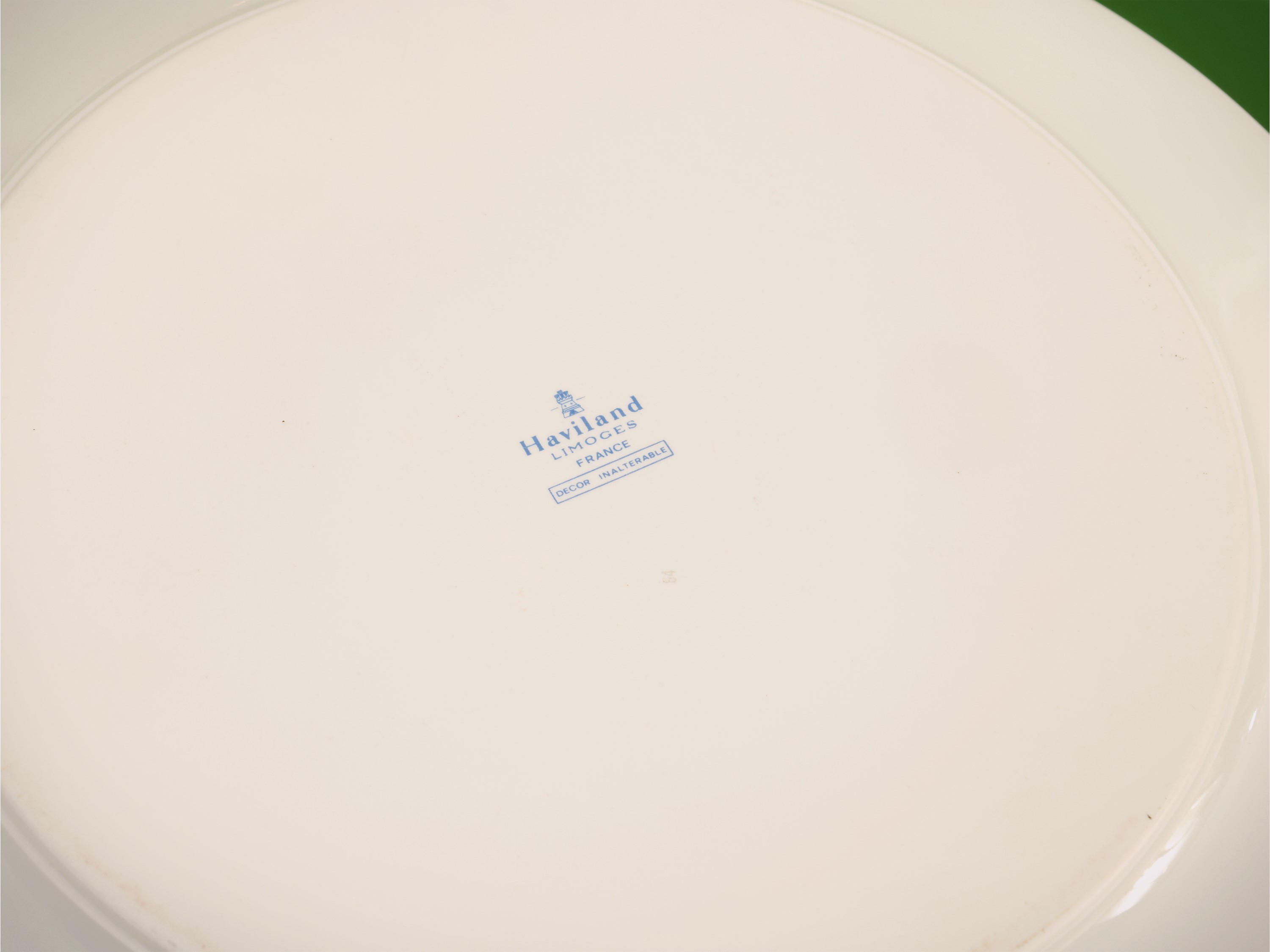 Serie di Dodici Sottopiatti in Ceramica Smaltata Verde Menta, Haviland Limoges