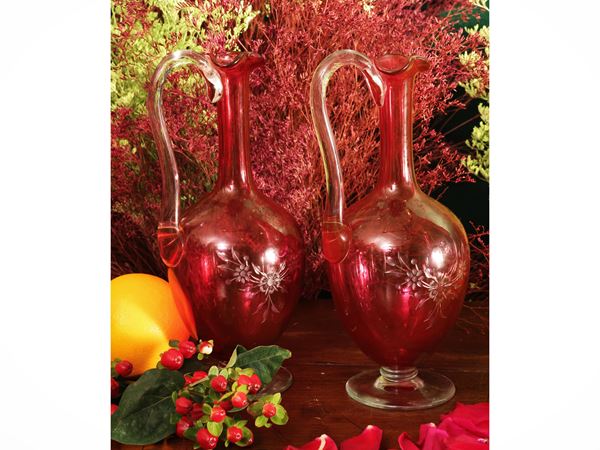 Coppia di caraffe da vino in cristallo rosso Baccarat