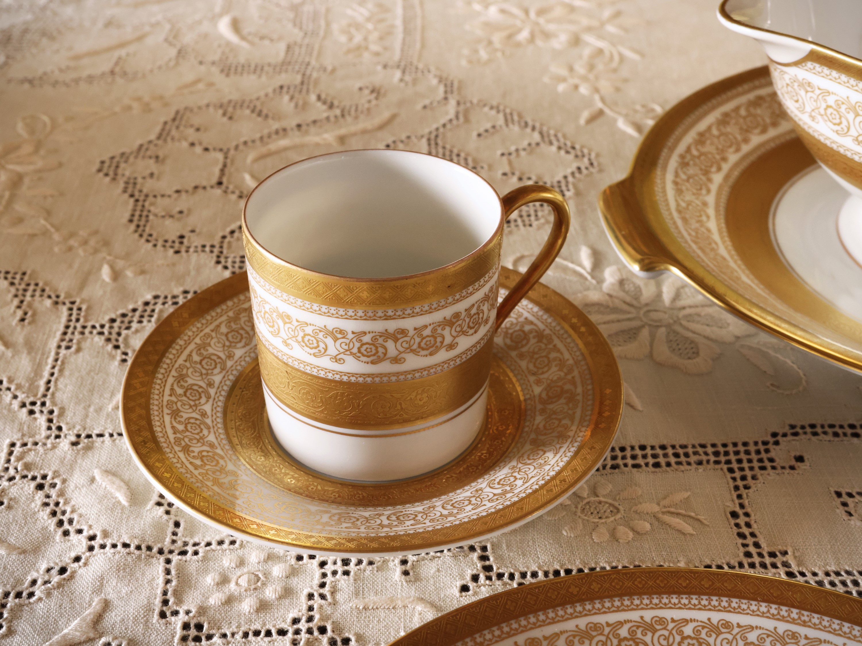 Elegante servizio di piatti in porcellana, decoro Aida, Rosenthal