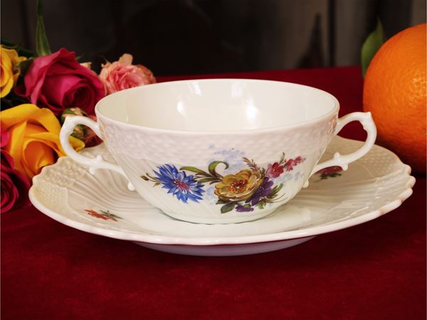 Series of twelve porcelain consommé cups, Richard Ginori