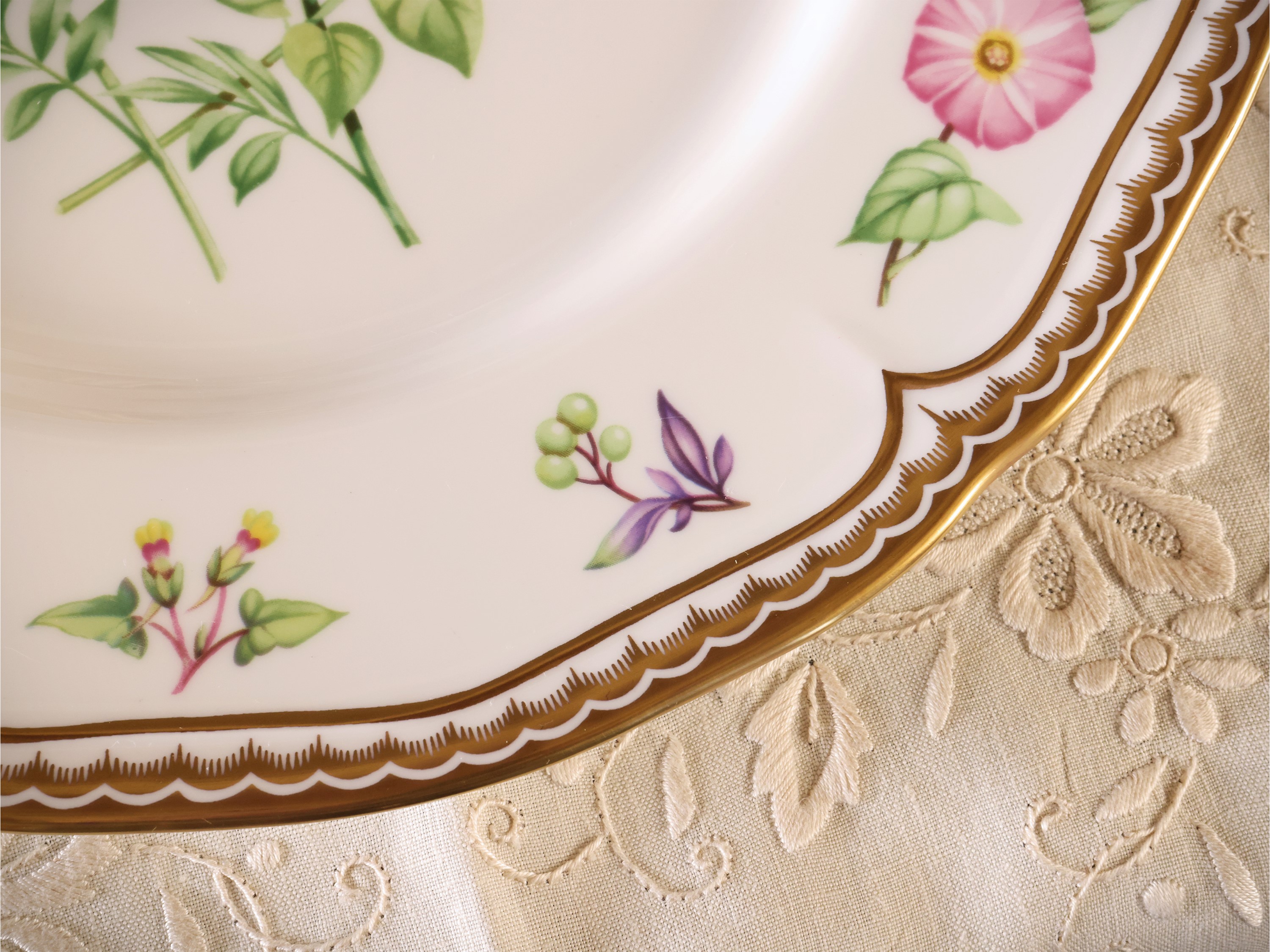Servizio di Piatti in Porcellana, Decoro Sandringham, Royal Worcester