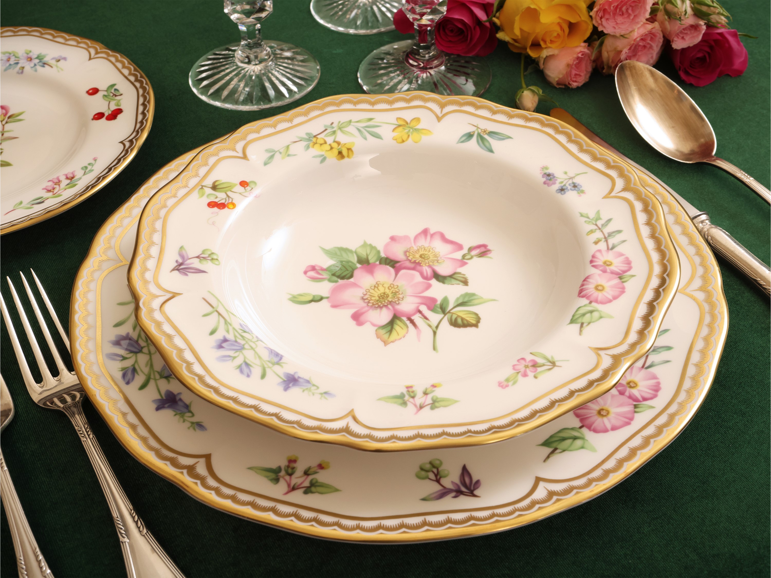 Servizio di Piatti in Porcellana, Decoro Sandringham, Royal Worcester