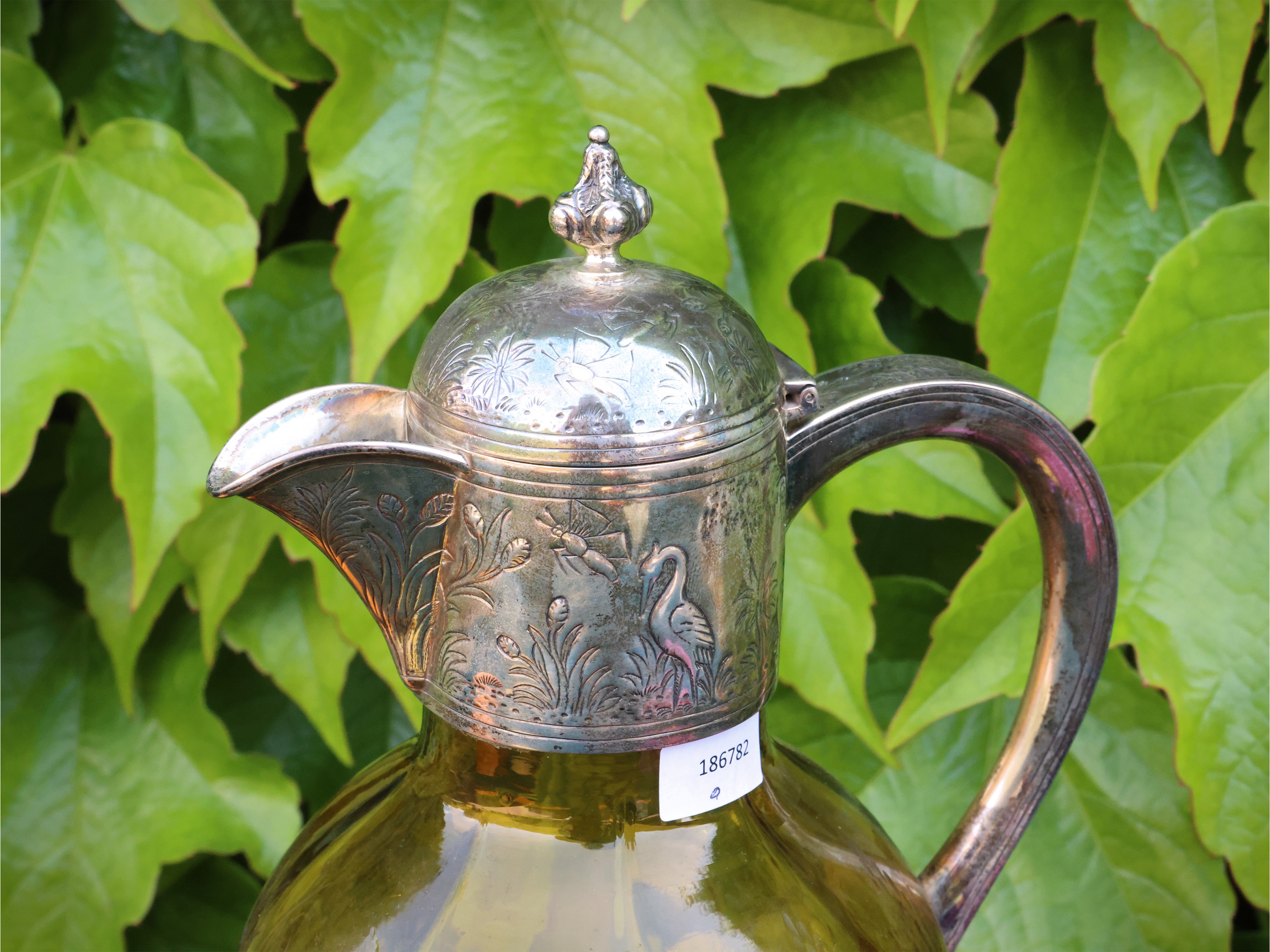 Caraffa da vino vittoriana rilegata in argento