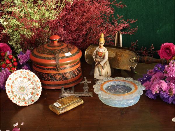 Miscellany of vintage curiosities